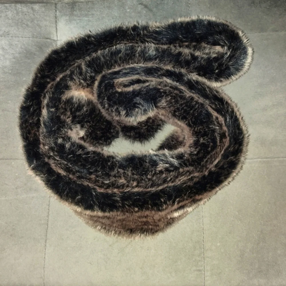 FRONT GATE LUXURIOUS FAUX FUR INFINITY SCARF, SABLE COLOR (Gray/Black/Tan)